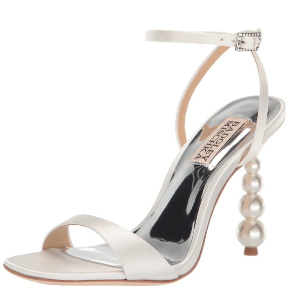 BADGLEY MISCHKA WOMEN'S IVETTE HEELED SANDAL, SOFT WHITE, 6.5 - Picture 1 of 9